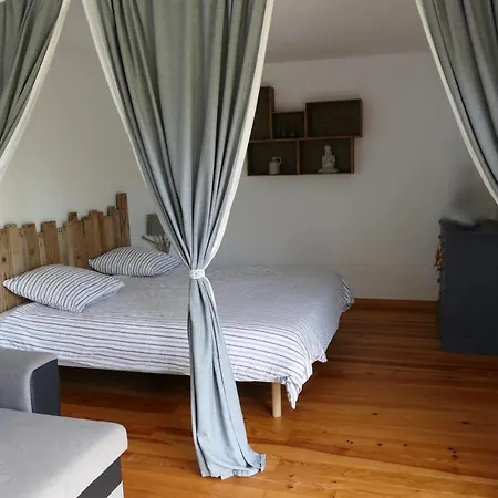 Le Petit Breuil Modern Studio In Rural Location Near To Beaches *